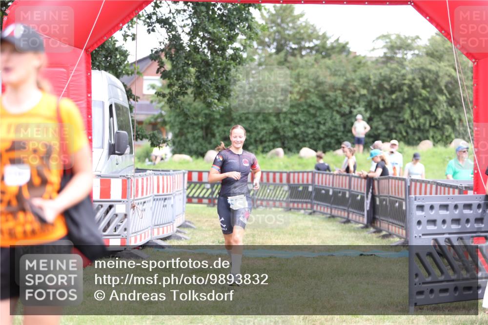 21.06.2026 - 29. Vierlanden-Triathlon Andreas Tolksdorf http://msf.ph/oto/9893832 21.06.2026 14:18:14 Ziel 1164, 1164 meine-sportfotos.de
