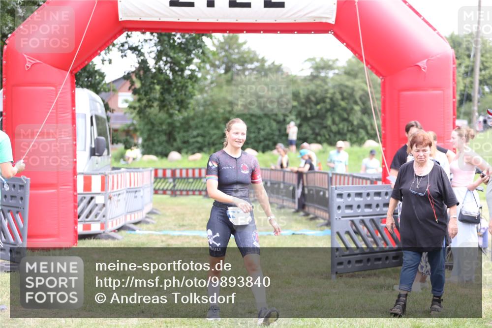 21.06.2026 - 29. Vierlanden-Triathlon Andreas Tolksdorf http://msf.ph/oto/9893840 21.06.2026 14:18:17 Ziel 1164, 1164 meine-sportfotos.de