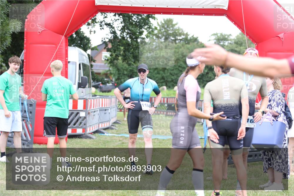 21.06.2026 - 29. Vierlanden-Triathlon Andreas Tolksdorf http://msf.ph/oto/9893903 21.06.2026 14:30:27 Ziel 1137, 1167, 1184, 1137, 1167, 1184 meine-sportfotos.de