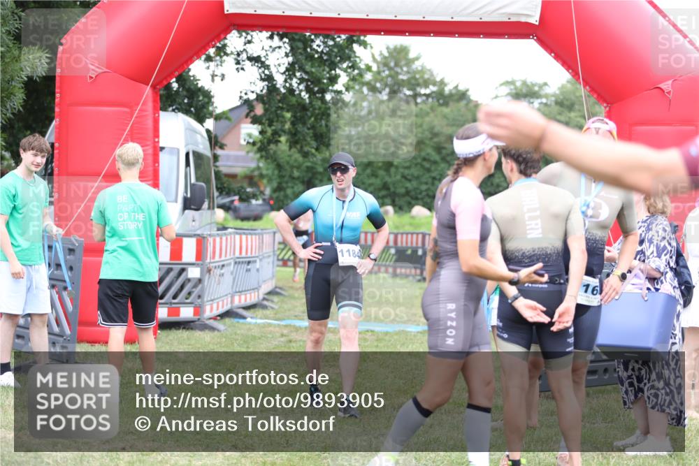 21.06.2026 - 29. Vierlanden-Triathlon Andreas Tolksdorf http://msf.ph/oto/9893905 21.06.2026 14:30:28 Ziel 1137, 1167, 1137, 1167 meine-sportfotos.de