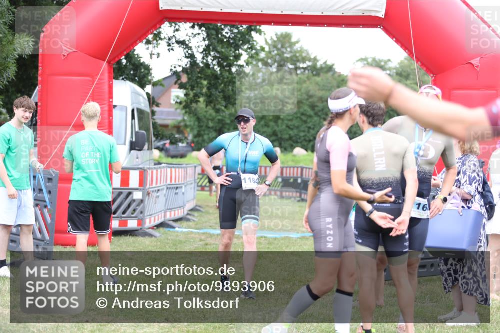 21.06.2026 - 29. Vierlanden-Triathlon Andreas Tolksdorf http://msf.ph/oto/9893906 21.06.2026 14:30:28 Ziel 1137, 1167, 1137, 1167 meine-sportfotos.de