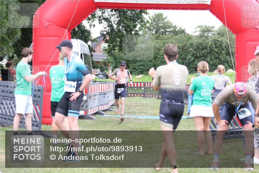 21.06.2026 - 29. Vierlanden-Triathlon Andreas Tolksdorf http://msf.ph/oto/9893913 21.06.2026 14:30:30 Ziel 1137, 1167, 1137, 1167 meine-sportfotos.de