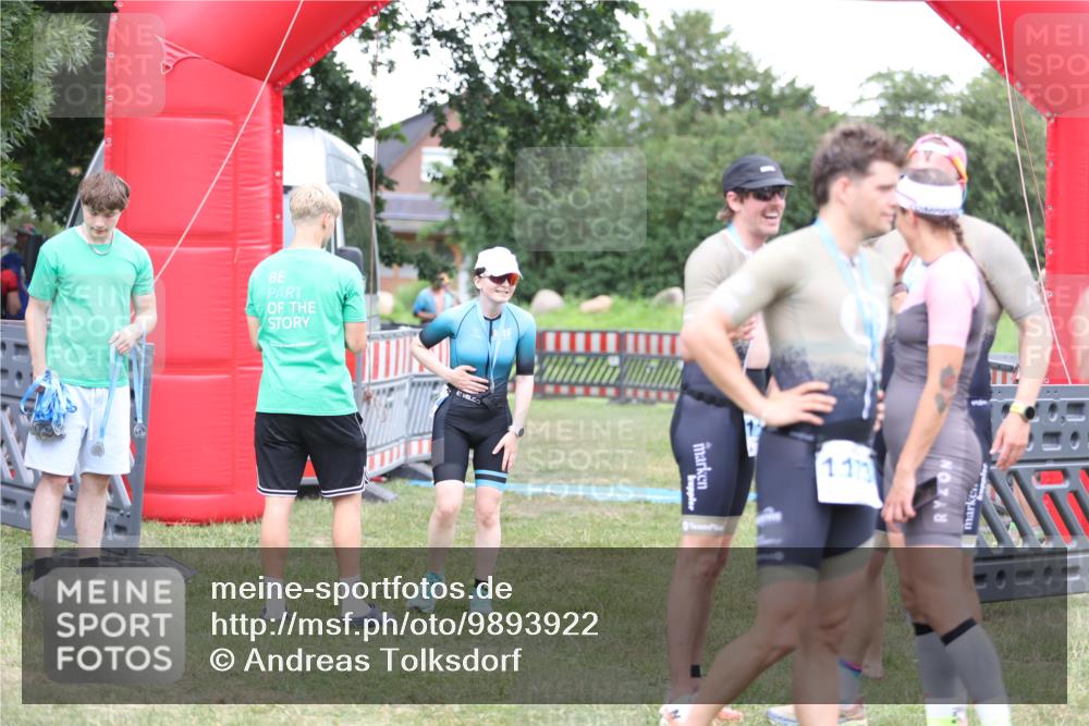21.06.2026 - 29. Vierlanden-Triathlon Andreas Tolksdorf http://msf.ph/oto/9893922 21.06.2026 14:30:41 Ziel 183, 1137, 1172, 183, 1137, 1172 meine-sportfotos.de