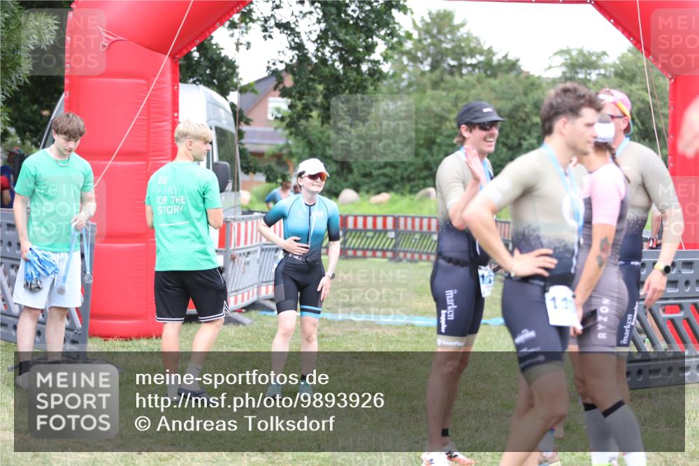 21.06.2026 - 29. Vierlanden-Triathlon Andreas Tolksdorf http://msf.ph/oto/9893926 21.06.2026 14:30:42 Ziel 183, 1137, 1172, 1180, 183, 1137, 1172, 1180 meine-sportfotos.de