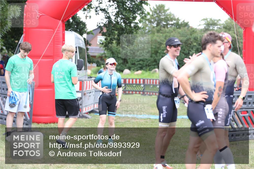 21.06.2026 - 29. Vierlanden-Triathlon Andreas Tolksdorf http://msf.ph/oto/9893929 21.06.2026 14:30:42 Ziel 183, 1137, 1172, 1180, 183, 1137, 1172, 1180 meine-sportfotos.de