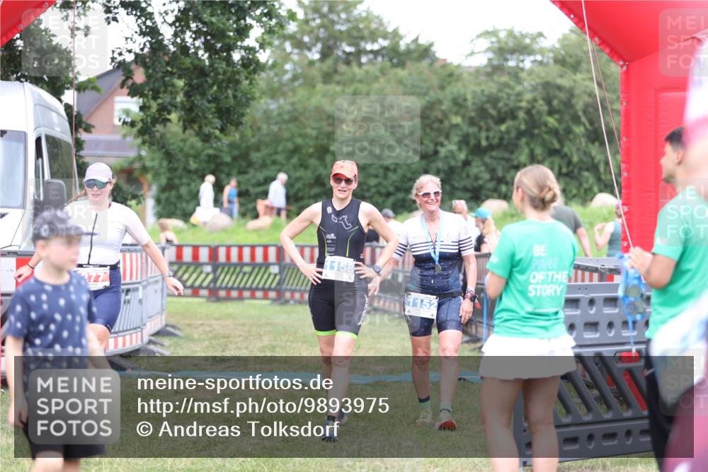 21.06.2026 - 29. Vierlanden-Triathlon Andreas Tolksdorf http://msf.ph/oto/9893975 21.06.2026 14:31:25 Ziel 277, 277 meine-sportfotos.de