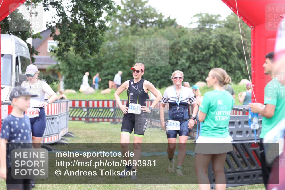21.06.2026 - 29. Vierlanden-Triathlon Andreas Tolksdorf http://msf.ph/oto/9893981 21.06.2026 14:31:26 Ziel 277, 277 meine-sportfotos.de