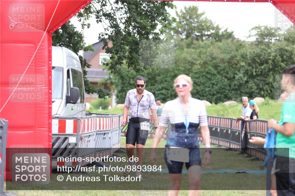 21.06.2026 - 29. Vierlanden-Triathlon Andreas Tolksdorf http://msf.ph/oto/9893984 21.06.2026 14:31:39 Ziel 1125, 1199, 1200, 1125, 1199, 1200 meine-sportfotos.de