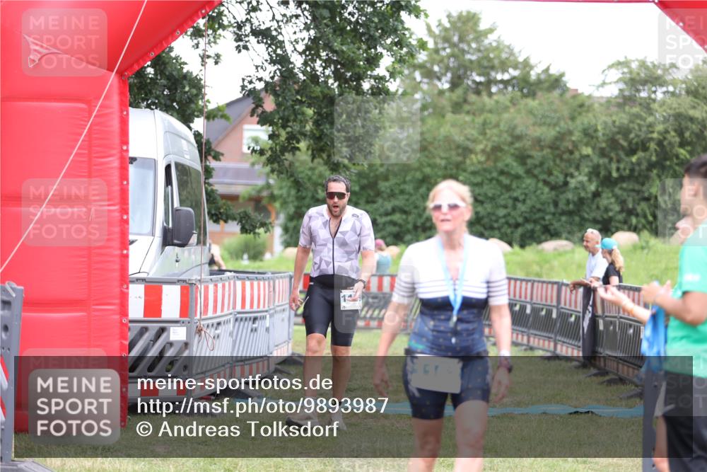 21.06.2026 - 29. Vierlanden-Triathlon Andreas Tolksdorf http://msf.ph/oto/9893987 21.06.2026 14:31:39 Ziel 1125, 1199, 1200, 1125, 1199, 1200 meine-sportfotos.de