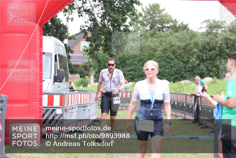 21.06.2026 - 29. Vierlanden-Triathlon Andreas Tolksdorf http://msf.ph/oto/9893988 21.06.2026 14:31:39 Ziel 1125, 1199, 1200, 1125, 1199, 1200 meine-sportfotos.de