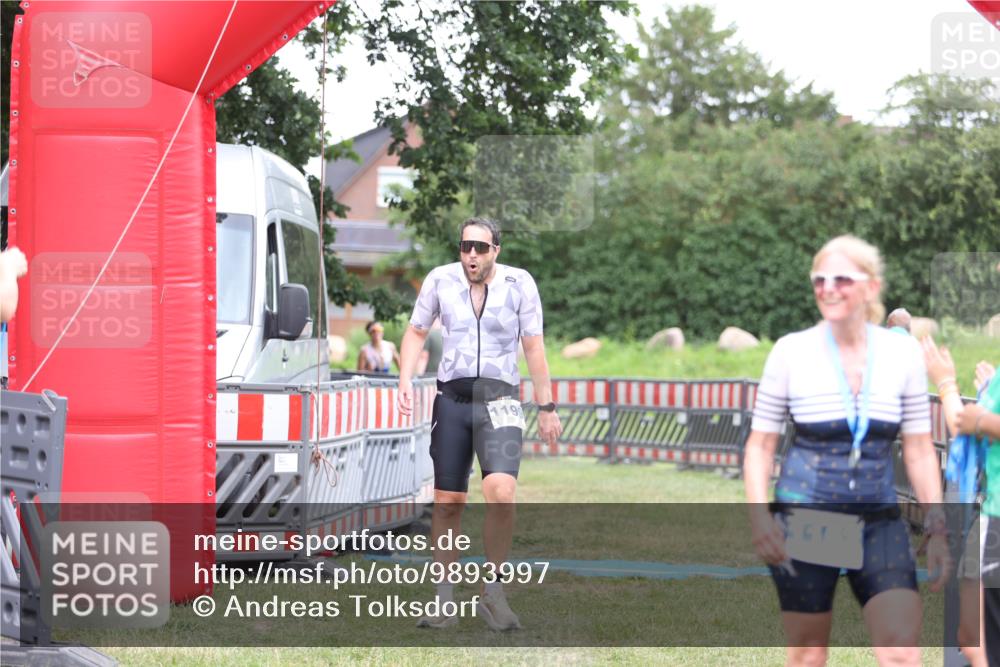 21.06.2026 - 29. Vierlanden-Triathlon Andreas Tolksdorf http://msf.ph/oto/9893997 21.06.2026 14:31:40 Ziel 1125, 1199, 1200, 1125, 1199, 1200 meine-sportfotos.de