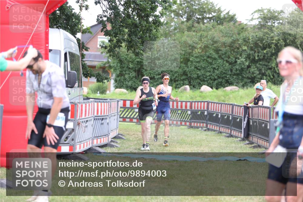 21.06.2026 - 29. Vierlanden-Triathlon Andreas Tolksdorf http://msf.ph/oto/9894003 21.06.2026 14:31:44 Ziel 1125, 1200, 1125, 1200 meine-sportfotos.de