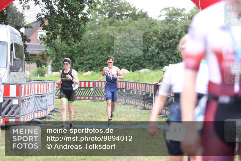 21.06.2026 - 29. Vierlanden-Triathlon Andreas Tolksdorf http://msf.ph/oto/9894012 21.06.2026 14:31:45 Ziel 1125, 1200, 1125, 1200 meine-sportfotos.de
