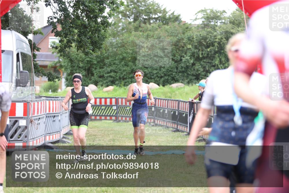 21.06.2026 - 29. Vierlanden-Triathlon Andreas Tolksdorf http://msf.ph/oto/9894018 21.06.2026 14:31:45 Ziel 1125, 1200, 1125, 1200 meine-sportfotos.de