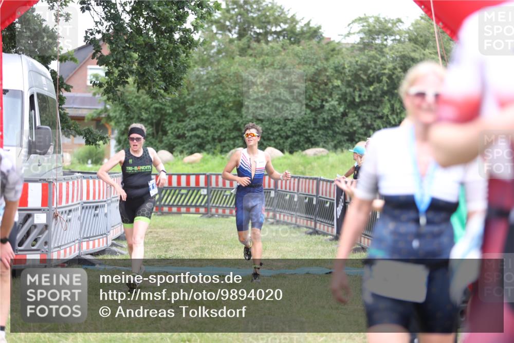 21.06.2026 - 29. Vierlanden-Triathlon Andreas Tolksdorf http://msf.ph/oto/9894020 21.06.2026 14:31:45 Ziel 1125, 1200, 1125, 1200 meine-sportfotos.de