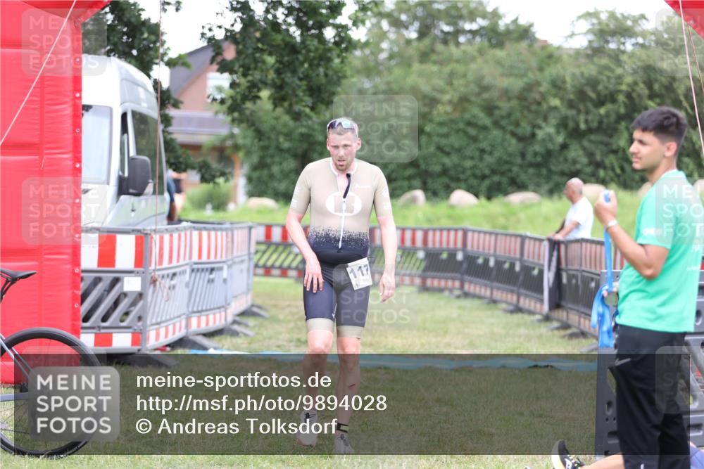 21.06.2026 - 29. Vierlanden-Triathlon Andreas Tolksdorf http://msf.ph/oto/9894028 21.06.2026 14:32:21 Ziel 1171, 1171 meine-sportfotos.de