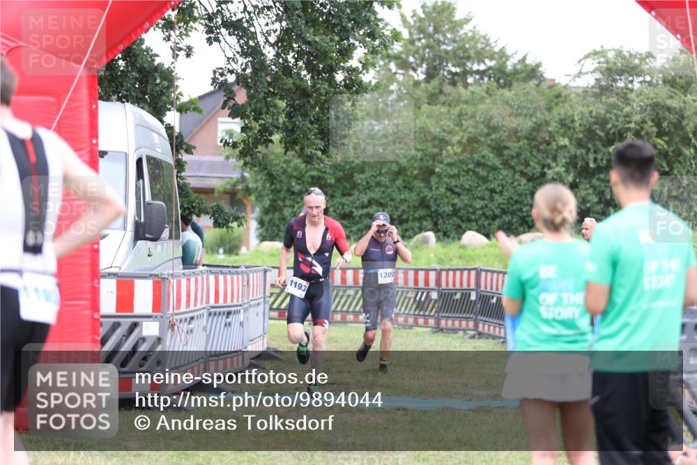 21.06.2026 - 29. Vierlanden-Triathlon Andreas Tolksdorf http://msf.ph/oto/9894044 21.06.2026 14:33:18 Ziel 1193, 1209, 1224, 1193, 1209, 1224 meine-sportfotos.de