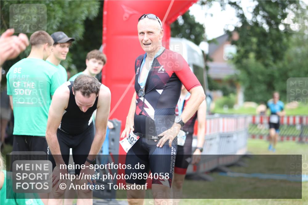 21.06.2026 - 29. Vierlanden-Triathlon Andreas Tolksdorf http://msf.ph/oto/9894058 21.06.2026 14:33:34 Ziel 1141, 1141 meine-sportfotos.de