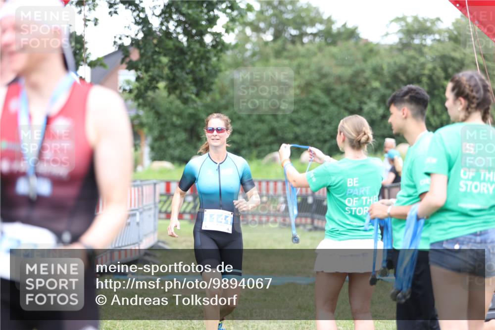 21.06.2026 - 29. Vierlanden-Triathlon Andreas Tolksdorf http://msf.ph/oto/9894067 21.06.2026 14:33:40 Ziel 1141, 1227, 1141, 1227 meine-sportfotos.de