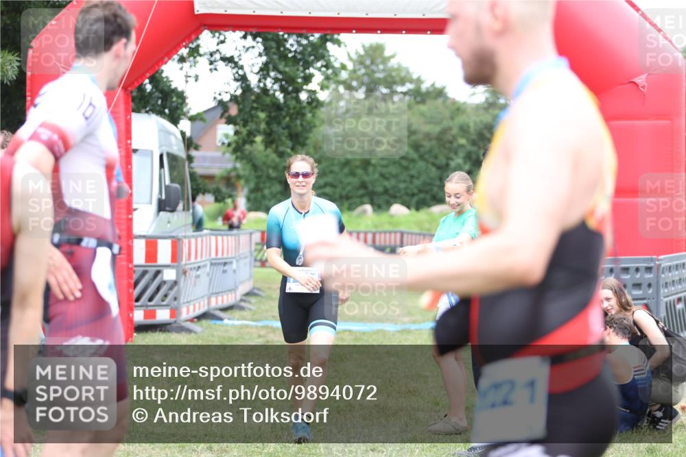 21.06.2026 - 29. Vierlanden-Triathlon Andreas Tolksdorf http://msf.ph/oto/9894072 21.06.2026 14:33:42 Ziel 1095, 1141, 1227, 1095, 1141, 1227 meine-sportfotos.de