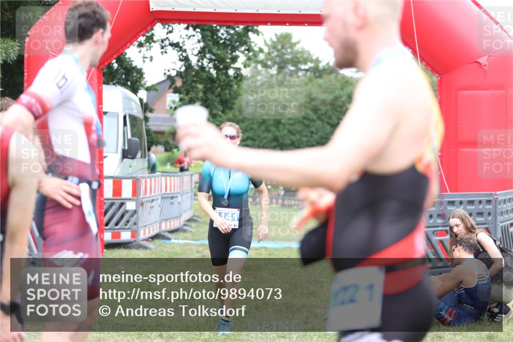 21.06.2026 - 29. Vierlanden-Triathlon Andreas Tolksdorf http://msf.ph/oto/9894073 21.06.2026 14:33:42 Ziel 1095, 1141, 1227, 1095, 1141, 1227 meine-sportfotos.de