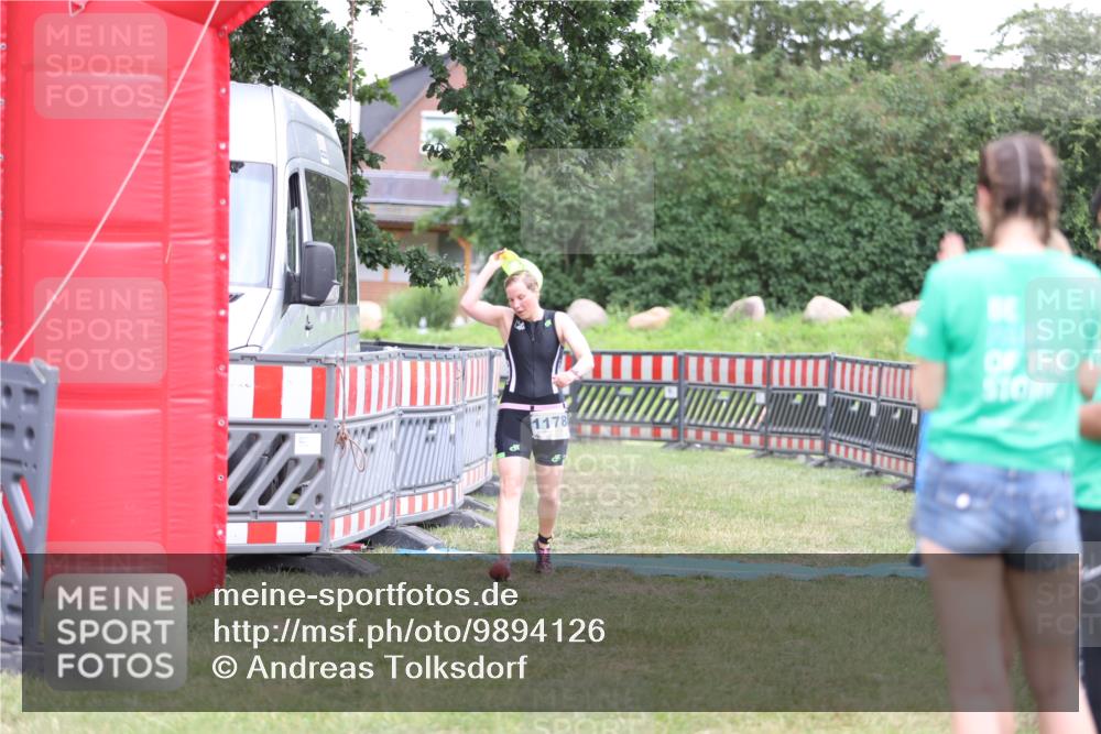 21.06.2026 - 29. Vierlanden-Triathlon Andreas Tolksdorf http://msf.ph/oto/9894126 21.06.2026 14:36:25 Ziel 228, 1178, 228, 1178 meine-sportfotos.de
