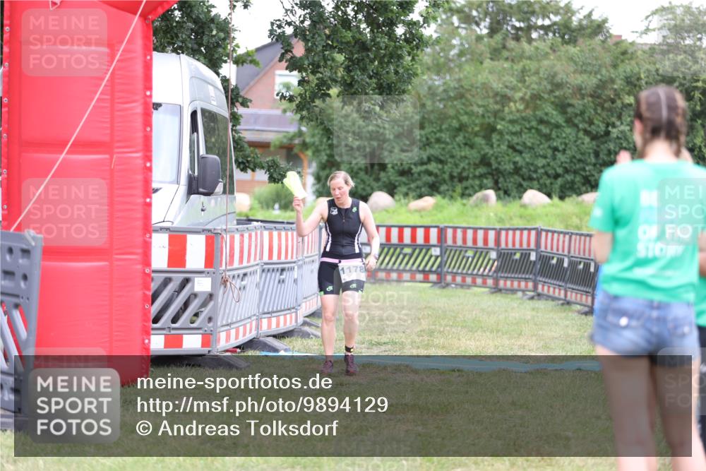 21.06.2026 - 29. Vierlanden-Triathlon Andreas Tolksdorf http://msf.ph/oto/9894129 21.06.2026 14:36:25 Ziel 228, 1178, 228, 1178 meine-sportfotos.de