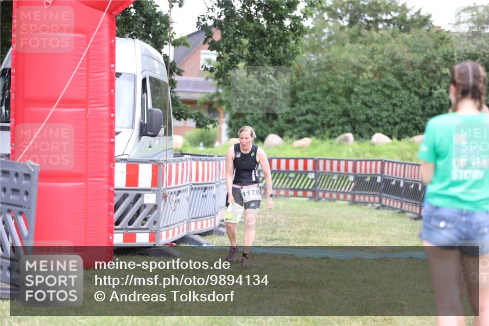 21.06.2026 - 29. Vierlanden-Triathlon Andreas Tolksdorf http://msf.ph/oto/9894134 21.06.2026 14:36:25 Ziel 228, 1178, 228, 1178 meine-sportfotos.de