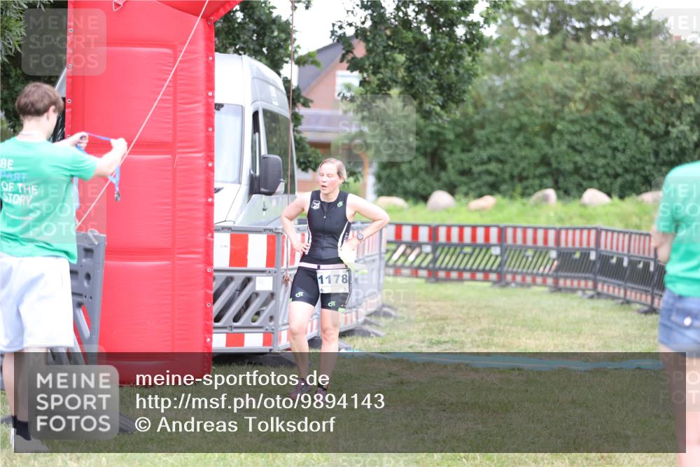 21.06.2026 - 29. Vierlanden-Triathlon Andreas Tolksdorf http://msf.ph/oto/9894143 21.06.2026 14:36:28 Ziel 228, 1178, 228, 1178 meine-sportfotos.de