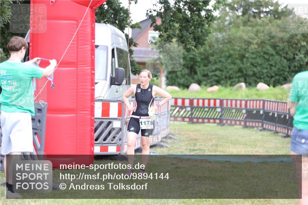 21.06.2026 - 29. Vierlanden-Triathlon Andreas Tolksdorf http://msf.ph/oto/9894144 21.06.2026 14:36:28 Ziel 228, 1178, 228, 1178 meine-sportfotos.de