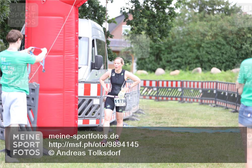 21.06.2026 - 29. Vierlanden-Triathlon Andreas Tolksdorf http://msf.ph/oto/9894145 21.06.2026 14:36:28 Ziel 228, 1178, 228, 1178 meine-sportfotos.de