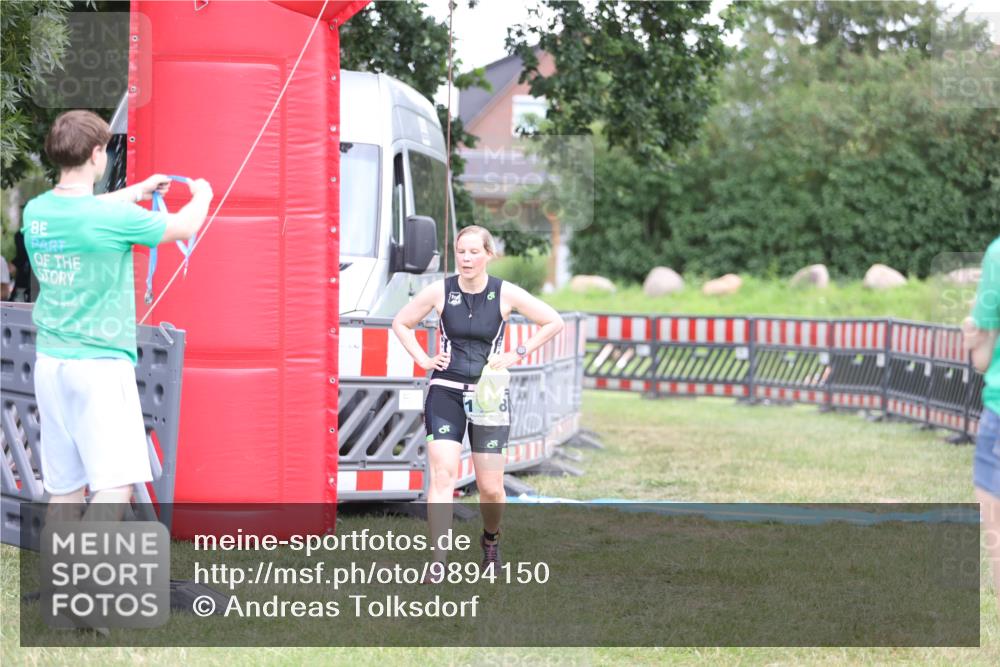 21.06.2026 - 29. Vierlanden-Triathlon Andreas Tolksdorf http://msf.ph/oto/9894150 21.06.2026 14:36:28 Ziel 228, 1178, 228, 1178 meine-sportfotos.de