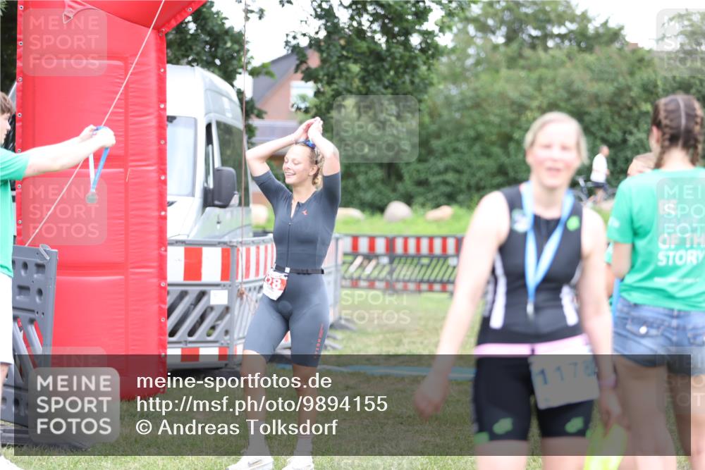 21.06.2026 - 29. Vierlanden-Triathlon Andreas Tolksdorf http://msf.ph/oto/9894155 21.06.2026 14:36:39 Ziel 228, 228 meine-sportfotos.de