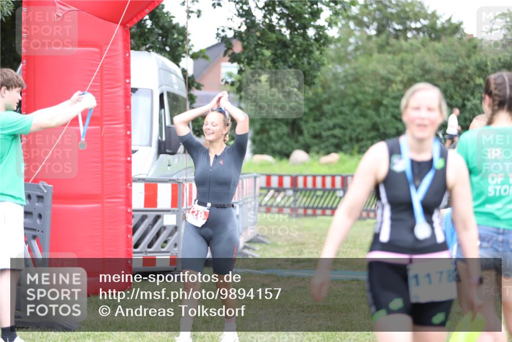 21.06.2026 - 29. Vierlanden-Triathlon Andreas Tolksdorf http://msf.ph/oto/9894157 21.06.2026 14:36:39 Ziel 228, 228 meine-sportfotos.de