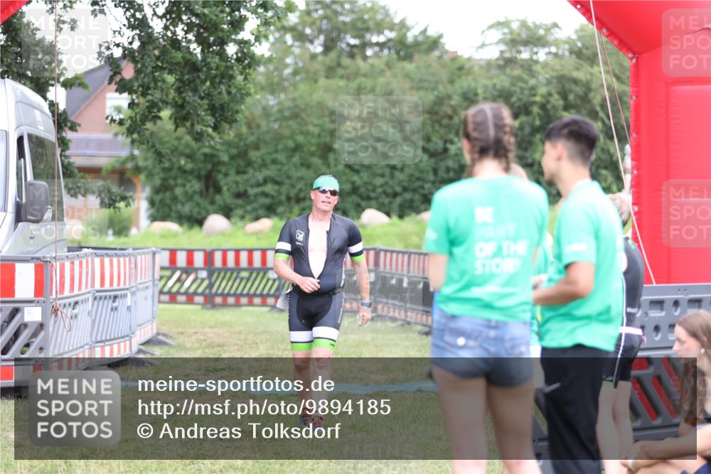 21.06.2026 - 29. Vierlanden-Triathlon Andreas Tolksdorf http://msf.ph/oto/9894185 21.06.2026 14:37:13 Ziel 1174, 1210, 1174, 1210 meine-sportfotos.de