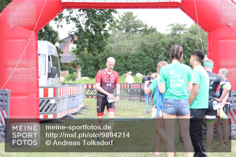 21.06.2026 - 29. Vierlanden-Triathlon Andreas Tolksdorf http://msf.ph/oto/9894214 21.06.2026 14:37:53 Ziel 1226, 1226 meine-sportfotos.de