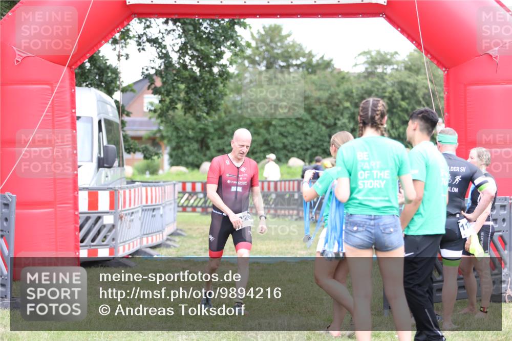 21.06.2026 - 29. Vierlanden-Triathlon Andreas Tolksdorf http://msf.ph/oto/9894216 21.06.2026 14:37:53 Ziel 1226, 1226 meine-sportfotos.de