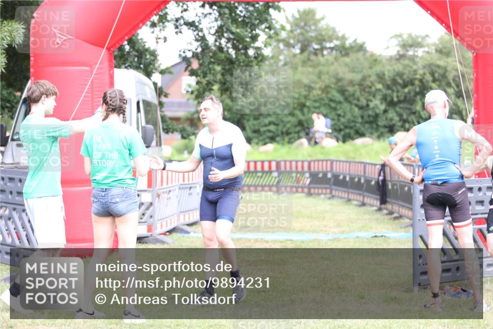 21.06.2026 - 29. Vierlanden-Triathlon Andreas Tolksdorf http://msf.ph/oto/9894231 21.06.2026 14:41:23 Ziel 1189, 1189 meine-sportfotos.de