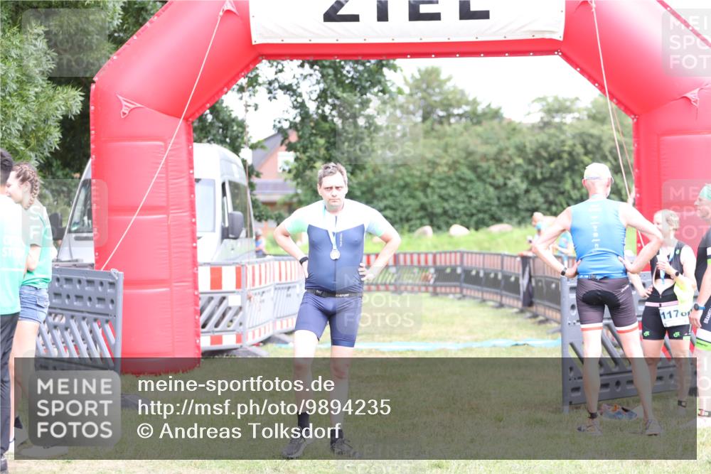 21.06.2026 - 29. Vierlanden-Triathlon Andreas Tolksdorf http://msf.ph/oto/9894235 21.06.2026 14:41:27 Ziel 836, 836 meine-sportfotos.de