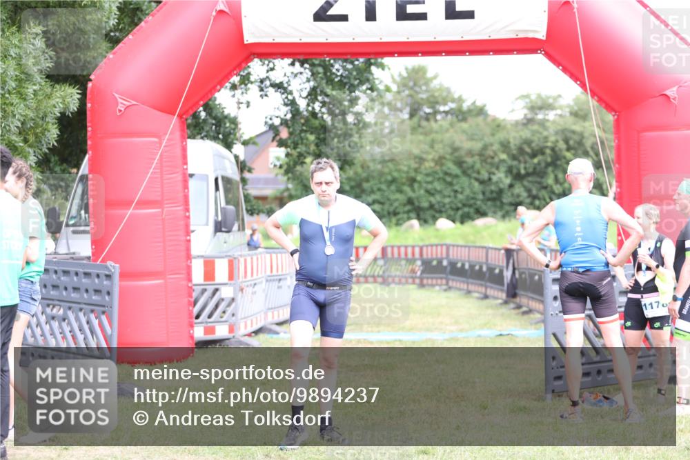 21.06.2026 - 29. Vierlanden-Triathlon Andreas Tolksdorf http://msf.ph/oto/9894237 21.06.2026 14:41:27 Ziel 836, 836 meine-sportfotos.de
