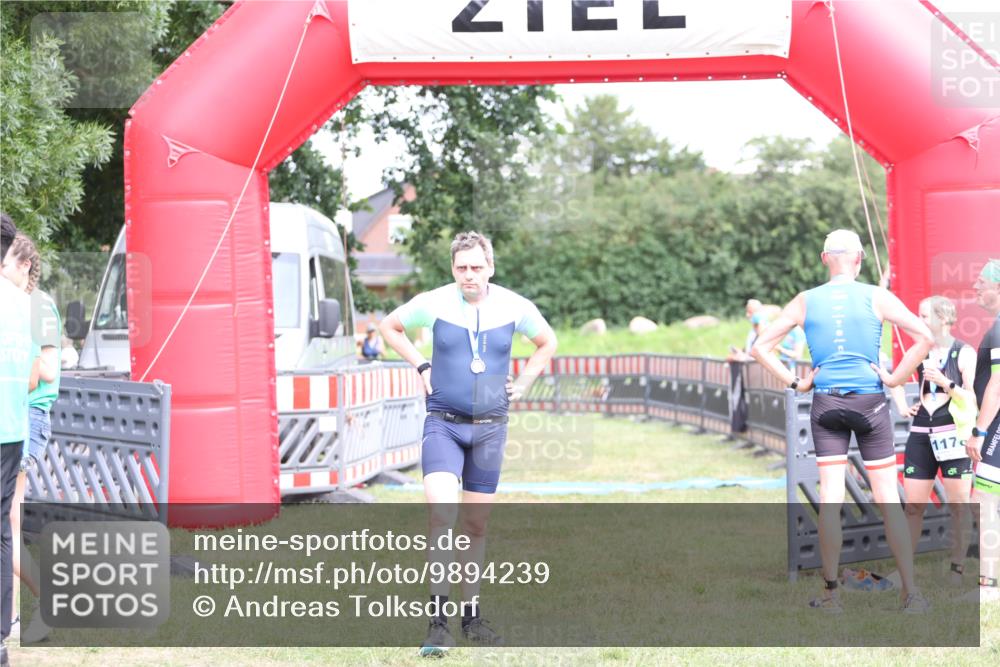 21.06.2026 - 29. Vierlanden-Triathlon Andreas Tolksdorf http://msf.ph/oto/9894239 21.06.2026 14:41:27 Ziel 836, 836 meine-sportfotos.de