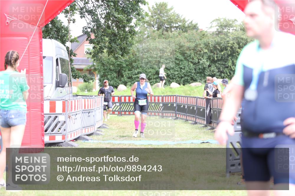 21.06.2026 - 29. Vierlanden-Triathlon Andreas Tolksdorf http://msf.ph/oto/9894243 21.06.2026 14:41:35 Ziel 836, 1202, 836, 1202 meine-sportfotos.de