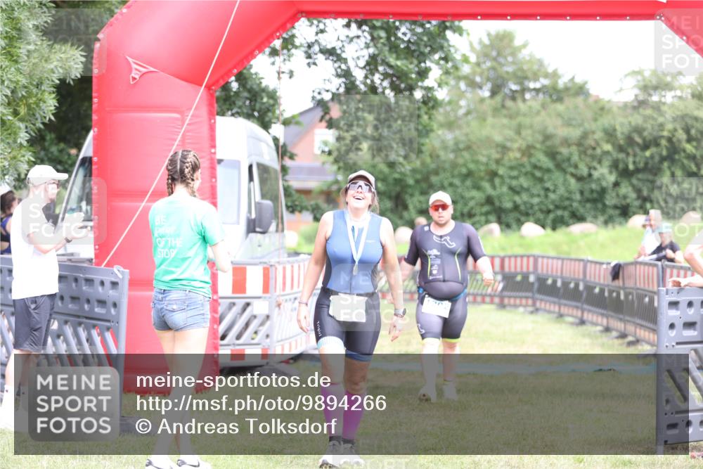 21.06.2026 - 29. Vierlanden-Triathlon Andreas Tolksdorf http://msf.ph/oto/9894266 21.06.2026 14:41:41 Ziel 836, 1202, 836, 1202 meine-sportfotos.de