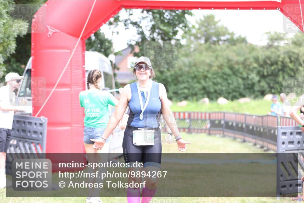 21.06.2026 - 29. Vierlanden-Triathlon Andreas Tolksdorf http://msf.ph/oto/9894267 21.06.2026 14:41:44 Ziel 1202, 1202 meine-sportfotos.de