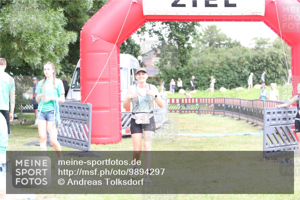 21.06.2026 - 29. Vierlanden-Triathlon Andreas Tolksdorf http://msf.ph/oto/9894297 21.06.2026 14:42:52 Ziel  meine-sportfotos.de