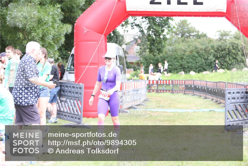 21.06.2026 - 29. Vierlanden-Triathlon Andreas Tolksdorf http://msf.ph/oto/9894305 21.06.2026 14:44:33 Ziel  meine-sportfotos.de