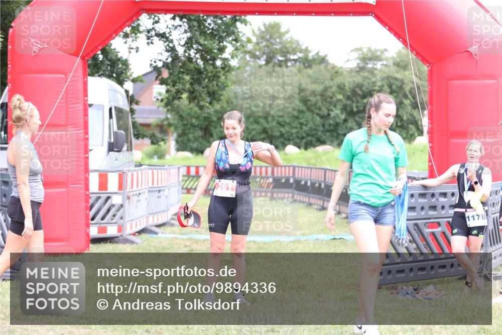 21.06.2026 - 29. Vierlanden-Triathlon Andreas Tolksdorf http://msf.ph/oto/9894336 21.06.2026 14:45:52 Ziel  meine-sportfotos.de