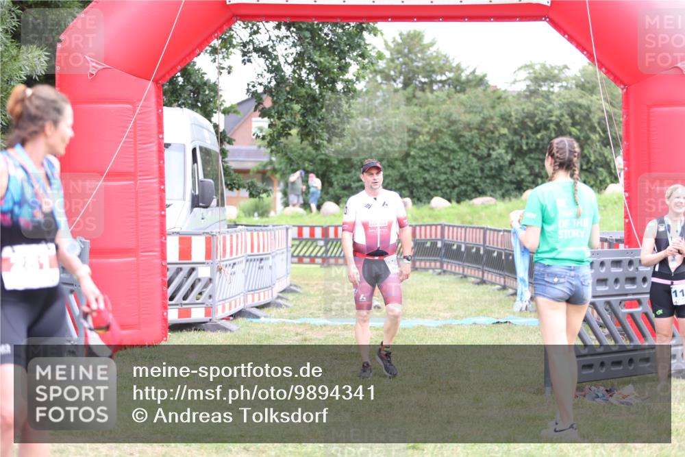 21.06.2026 - 29. Vierlanden-Triathlon Andreas Tolksdorf http://msf.ph/oto/9894341 21.06.2026 14:46:22 Ziel 92, 1228, 92, 1228 meine-sportfotos.de
