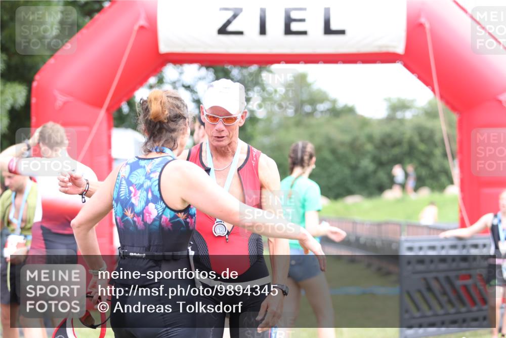 21.06.2026 - 29. Vierlanden-Triathlon Andreas Tolksdorf http://msf.ph/oto/9894345 21.06.2026 14:46:37 Ziel  meine-sportfotos.de