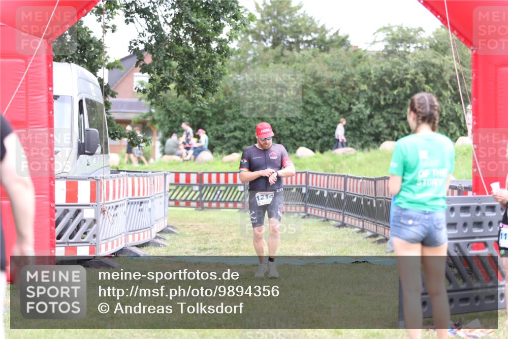 21.06.2026 - 29. Vierlanden-Triathlon Andreas Tolksdorf http://msf.ph/oto/9894356 21.06.2026 14:46:59 Ziel 1214, 1214 meine-sportfotos.de